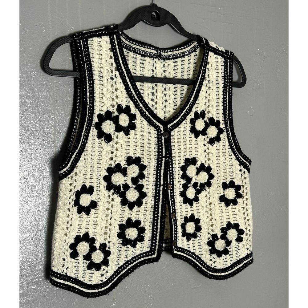 Adorable Crochet Button Vest Cream And Black Size S Emery Rose New Without Tags